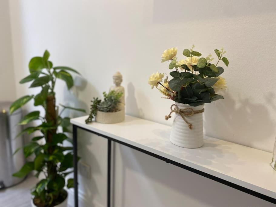 The Spotted Cat… London! Apartment Bagian luar foto