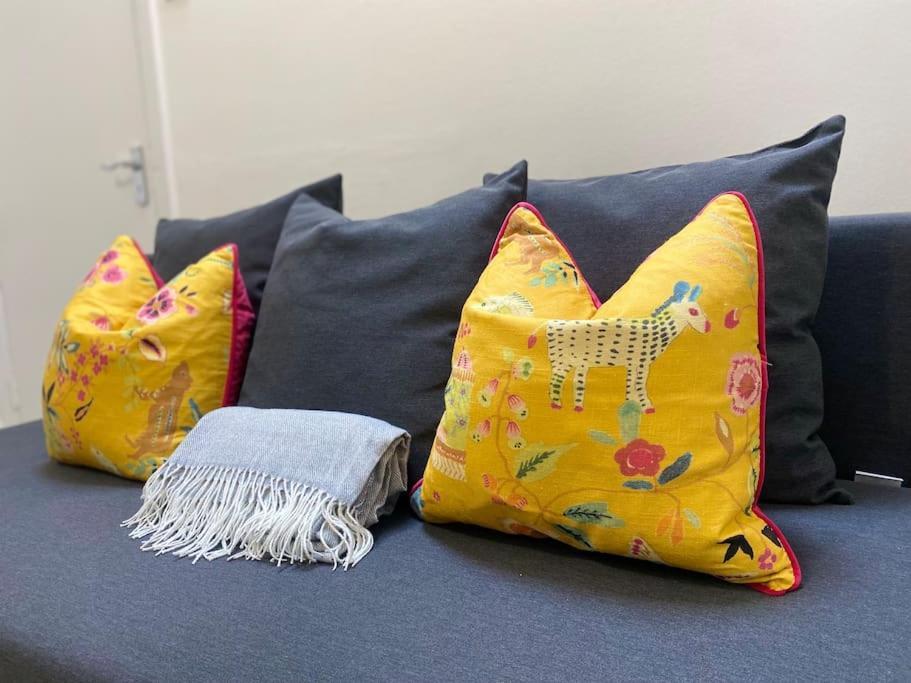 The Spotted Cat… London! Apartment Bagian luar foto